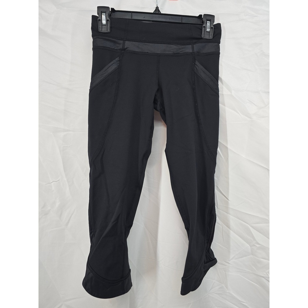 Lululemon Black Running Crop Leggings Womens Size Small Athletic Pants